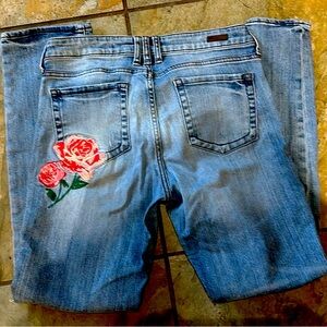 Kut from the Kloth super cute Jeans! Size 8 Rose Embroidery  Distressed look…